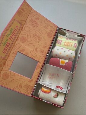 Picante Chica Tequila Crew Socks & Shot Glass Set - Pink